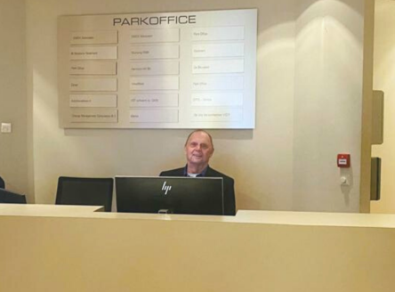 Vedette Ger werkt al 7 jaar als receptionist via 65plus