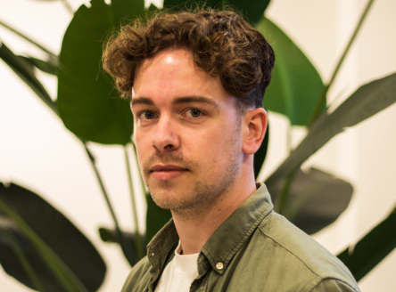 Waarom iedere organisatie een AOW’er op de werkvloer zou moeten hebben