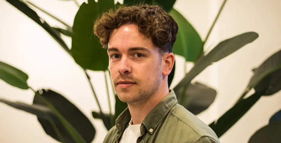 Waarom iedere organisatie een AOW’er op de werkvloer zou moeten hebben